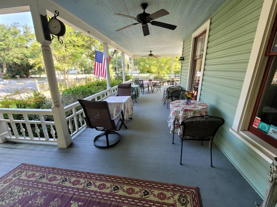 Southern Charm In The Camellia Rose Inn Gainesville Zewnętrze zdjęcie